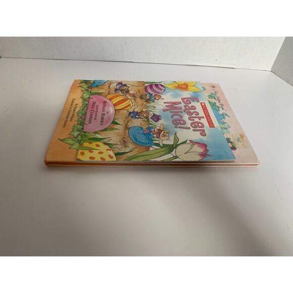 The Velveteen Rabbit 1990 and Easter Mice! 2003 Easter Books Lot Of 2 - Picture 5 of 6